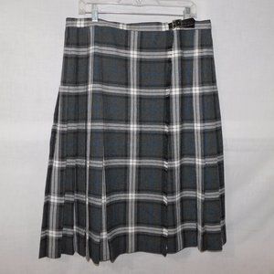 Elegant Checkered Midi Skirt in Gray